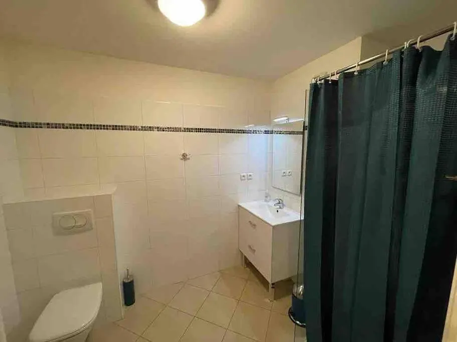 Joli 2 Pieces Nicois Avec Terrasse Ensoleillee Appartement Nice